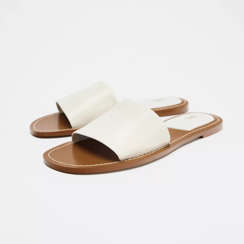 Zara White Leather Flat Sandals Sz 7.5 (38)